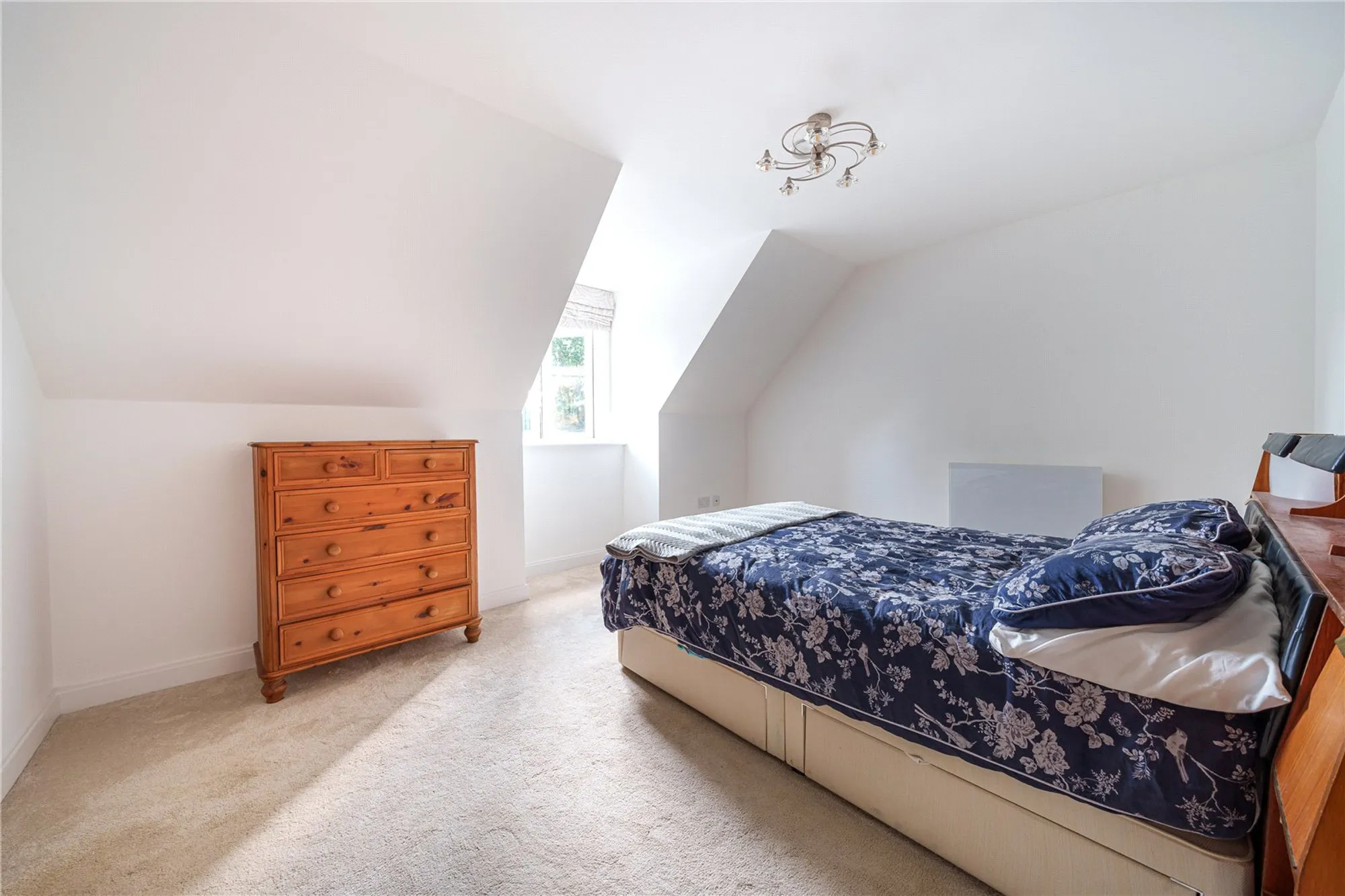 2 bed apartment for sale in Westhall Road, Warlingham  - Property Image 9