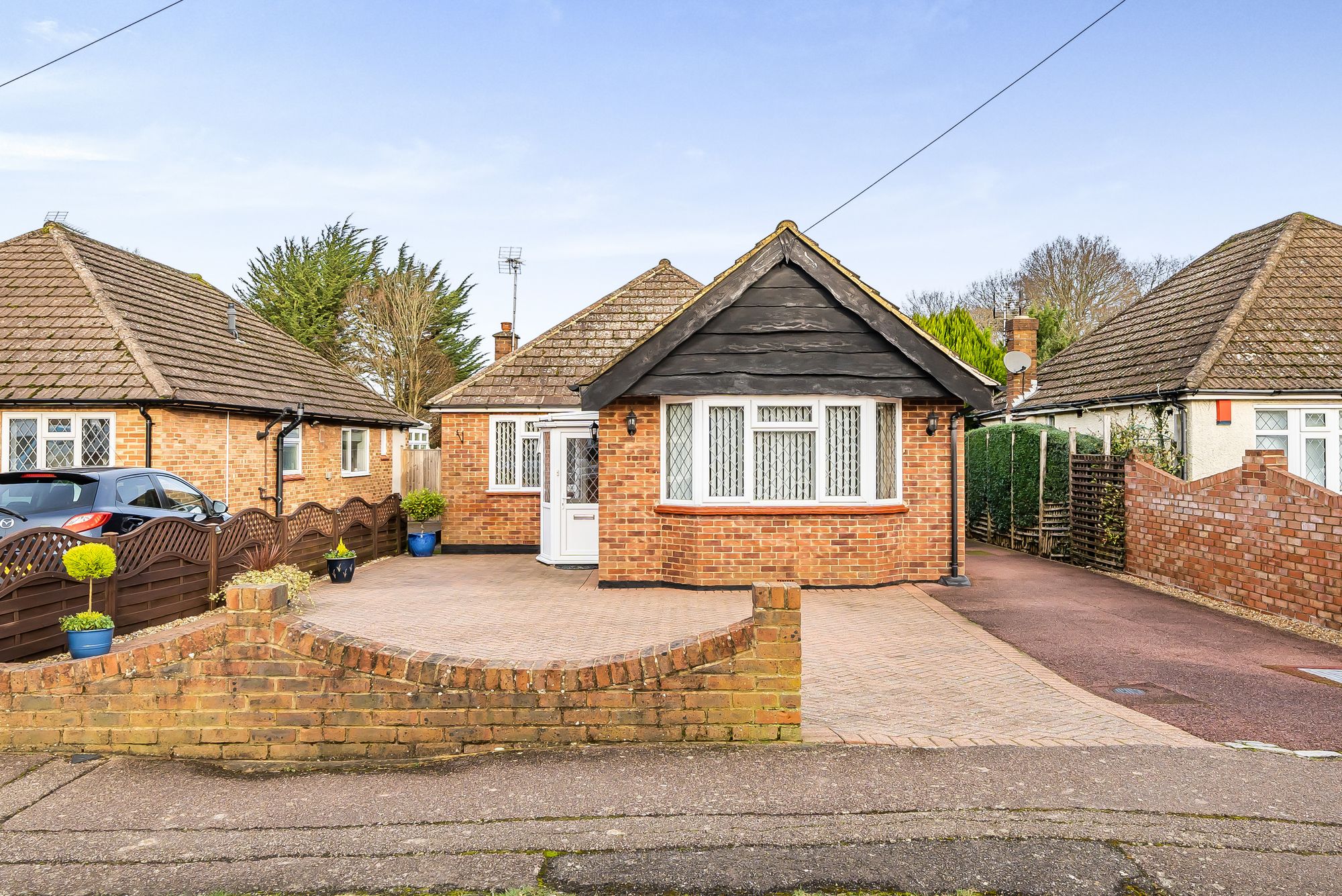 2 Bed Detached Bungalow For Sale In Crewes Avenue Warlingham Cr6 Ref