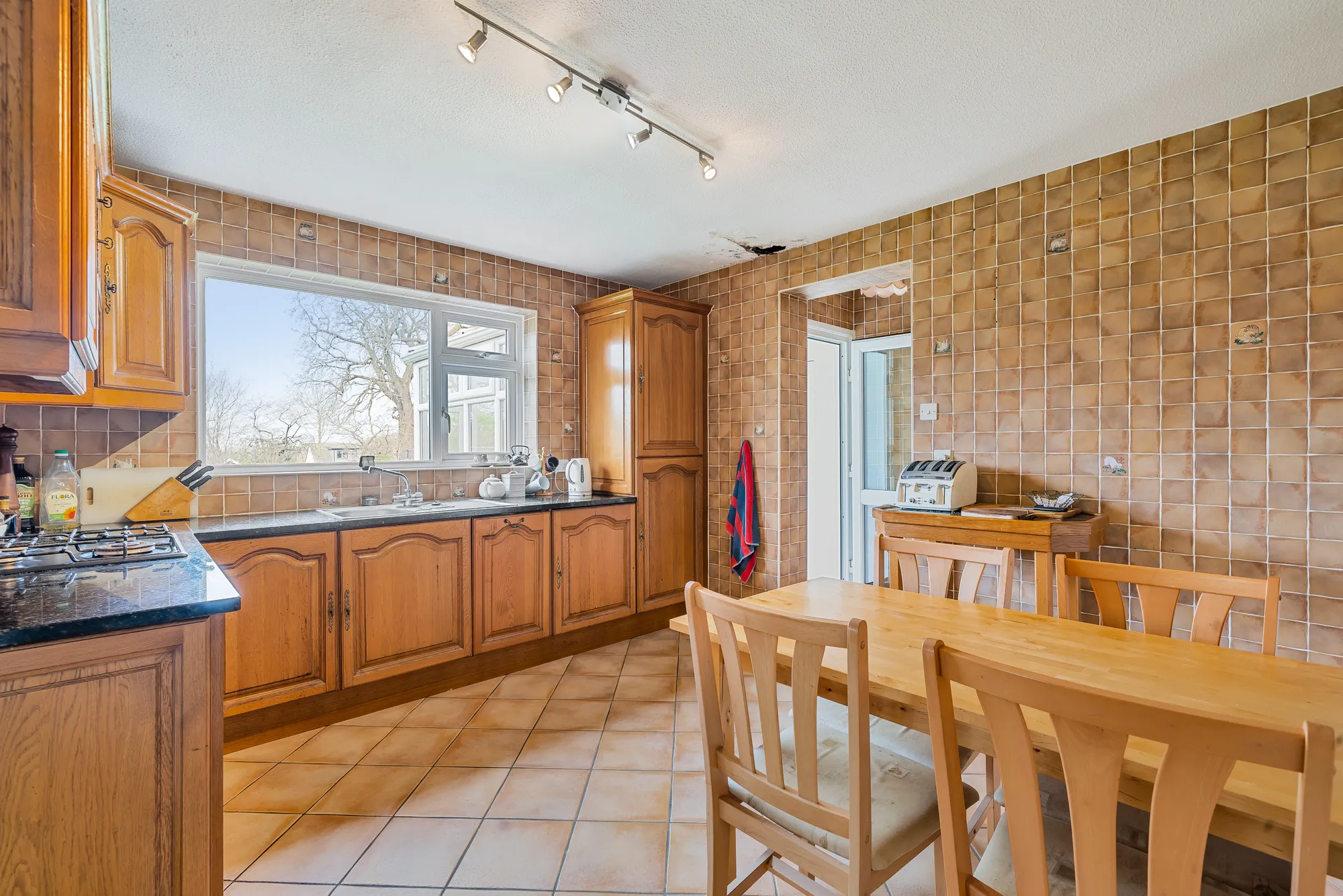 3 bed detached house for sale in Waterfield Drive, Warlingham  - Property Image 9