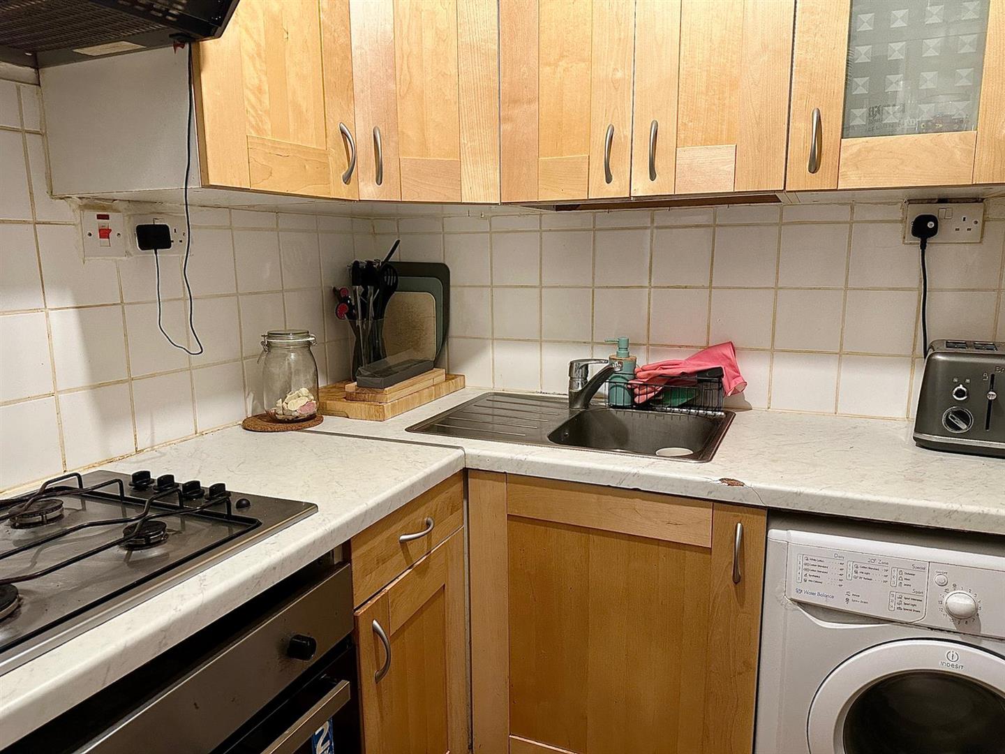 1 bed flat to rent in Lewisham Road, London  - Property Image 3
