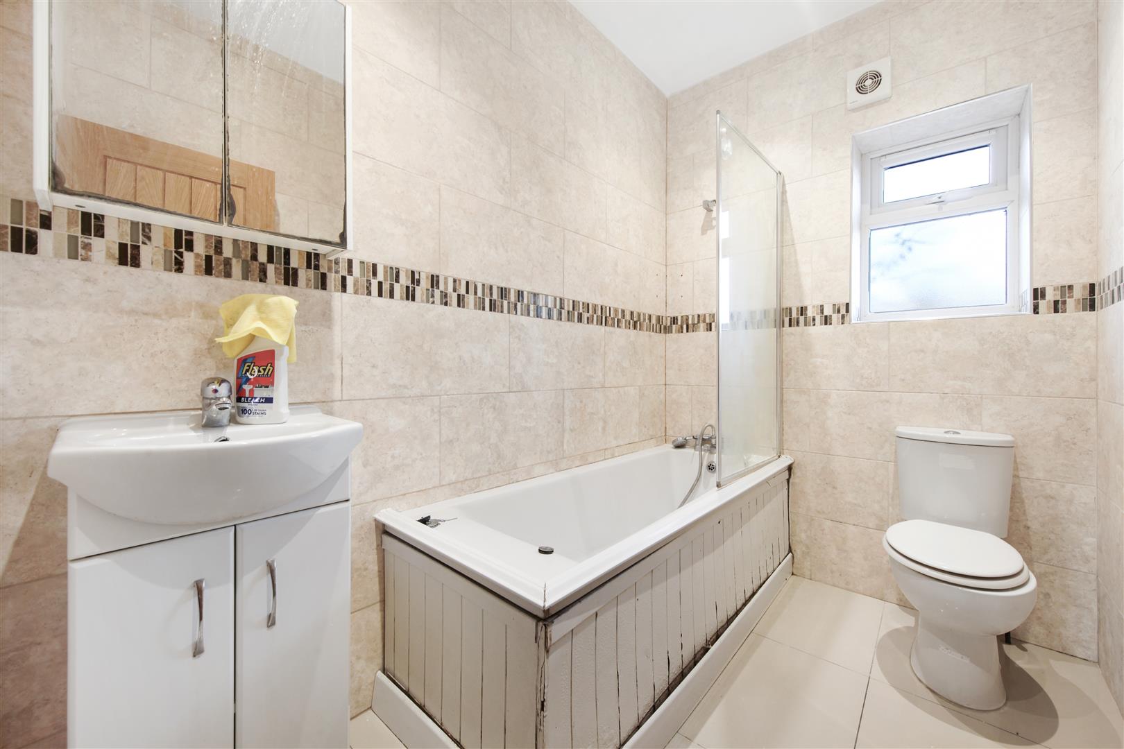 1 bed house share to rent in Courthill Road, London  - Property Image 4