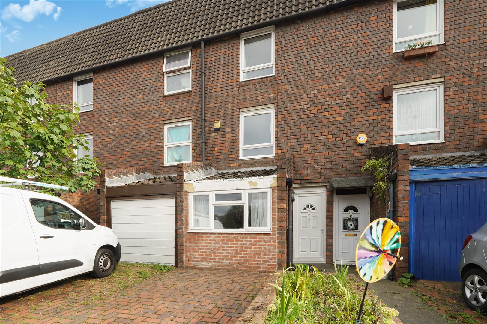 5 bed house to rent in Slaithwaite Road, London, SE13