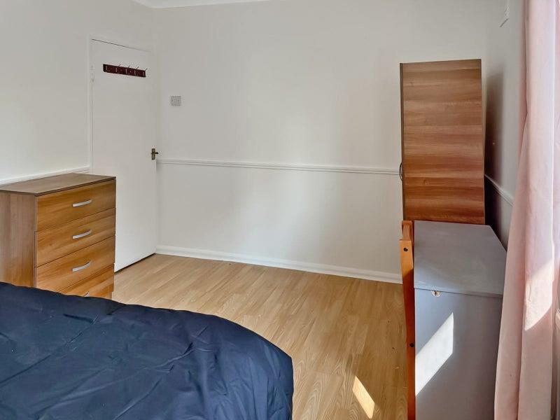 1 bed house share to rent in Bromley Road, London  - Property Image 4
