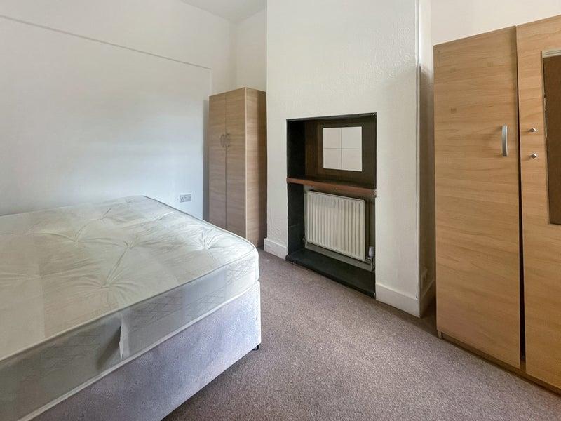 1 bed house to rent in Murillo Road, London  - Property Image 3