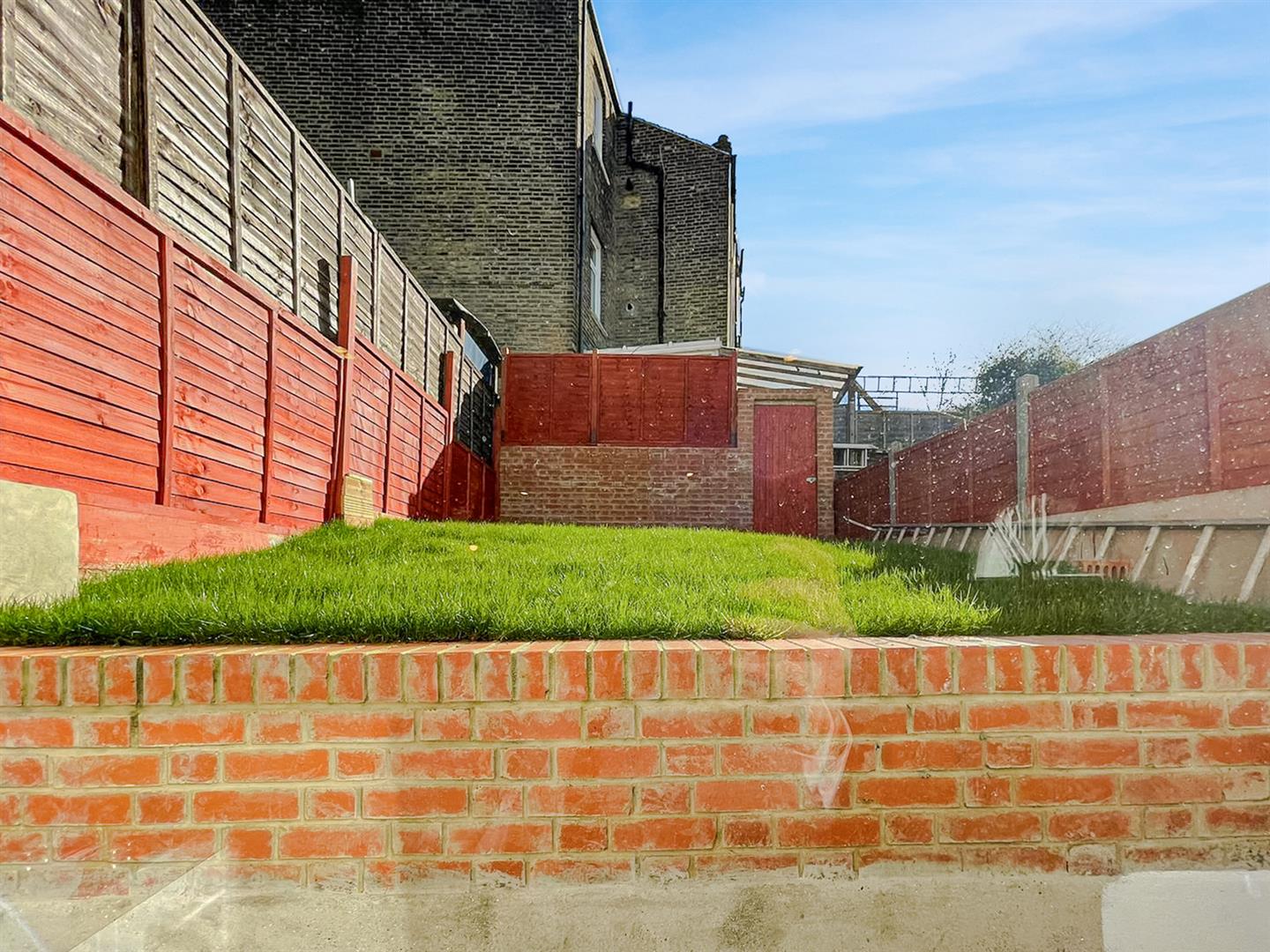 House to rent in Cantwell Road, London  - Property Image 10