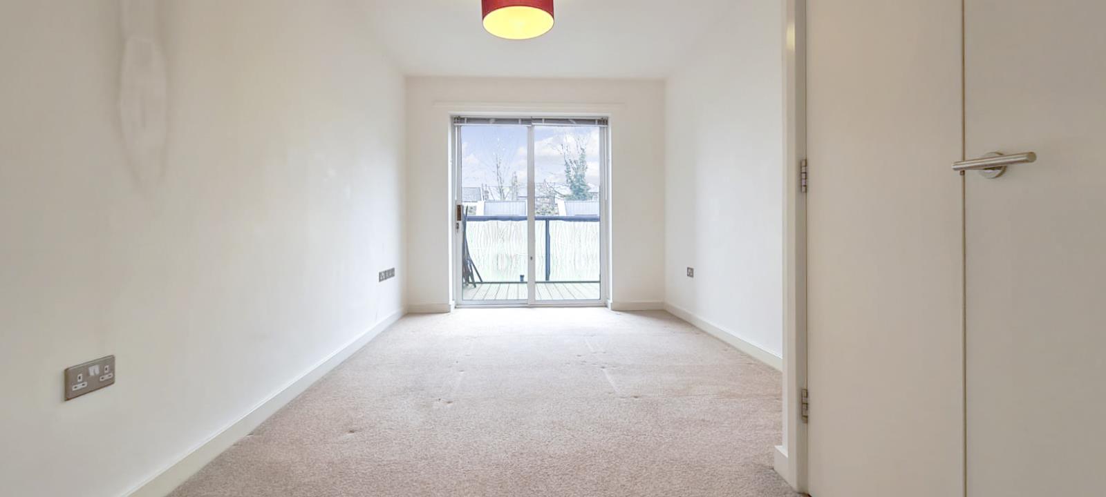 2 bed flat to rent in Greenbanks Close, London  - Property Image 10
