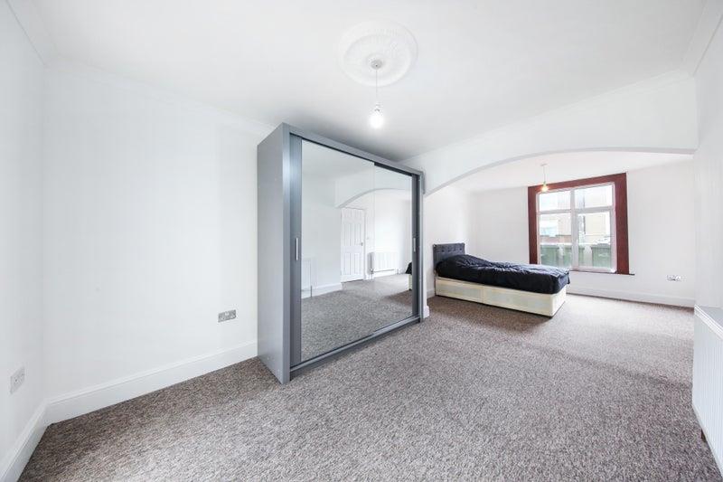 1 bed house to rent in Burrage Place, London  - Property Image 1