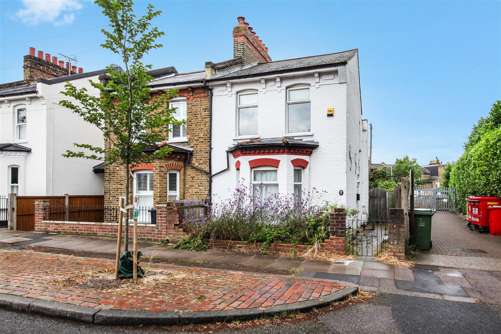 2 bed semi-detached house for sale in Rojack Road, London  - Property Image 2