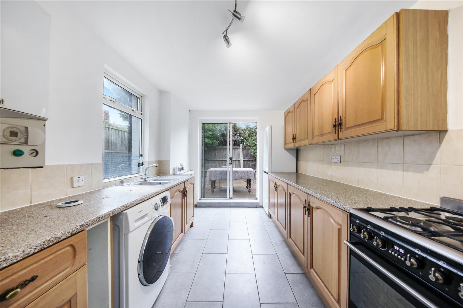 2 bed semi-detached house for sale in Rojack Road, London  - Property Image 4