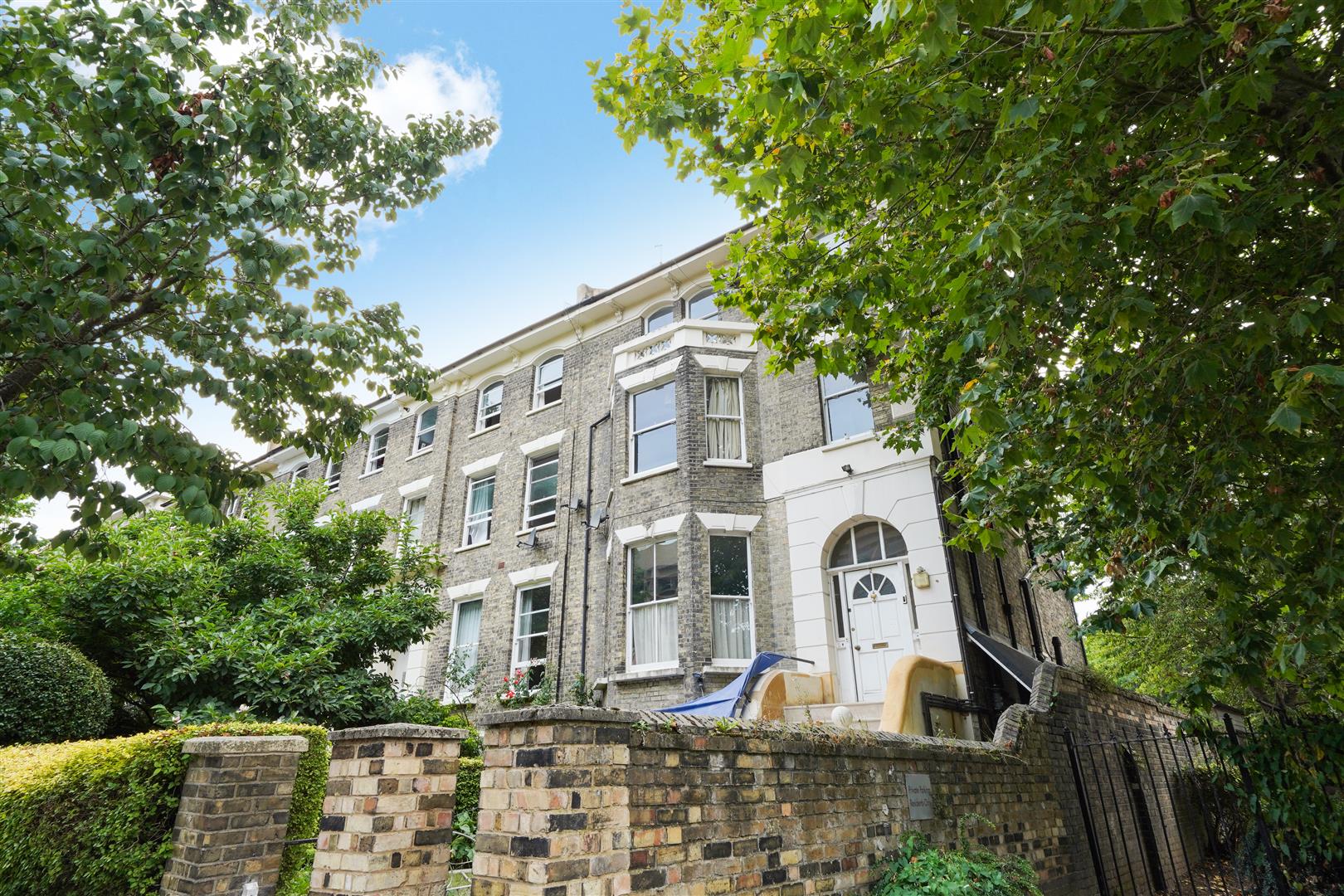 4 bed flat to rent in Breakspears Road, London  - Property Image 6