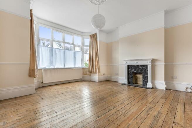 Flat for sale in Arran Road, London  - Property Image 3