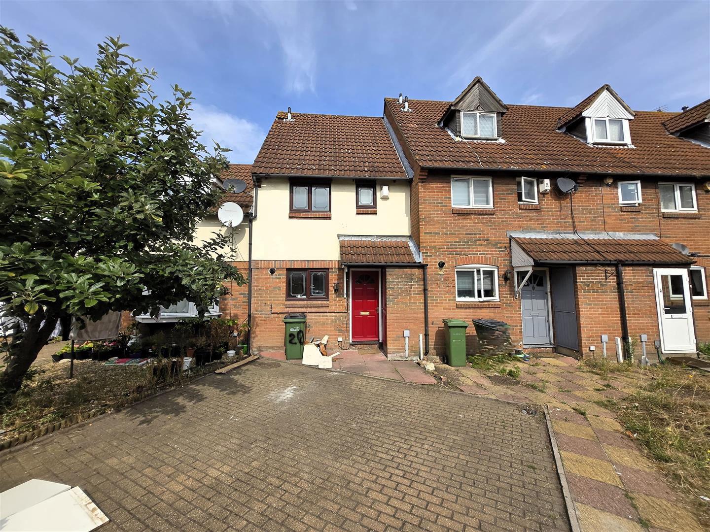 2 bed house to rent in Nickelby Close, London  - Property Image 1