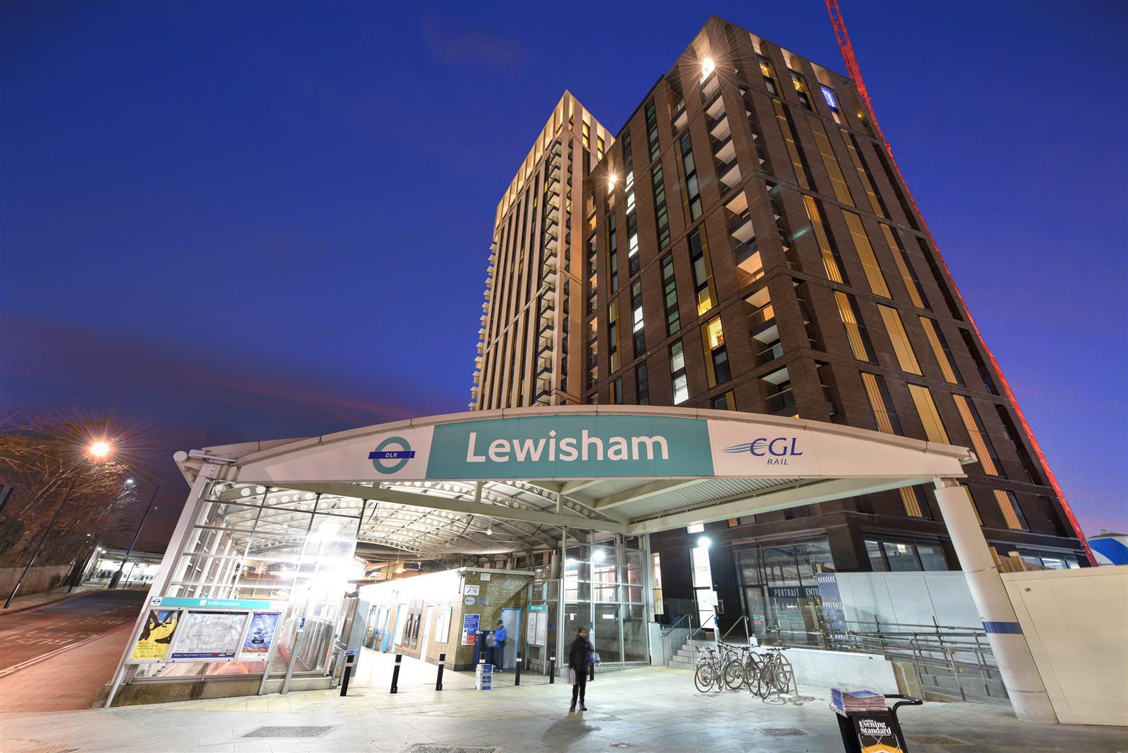 1 bed house to rent in Station Road, London  - Property Image 1