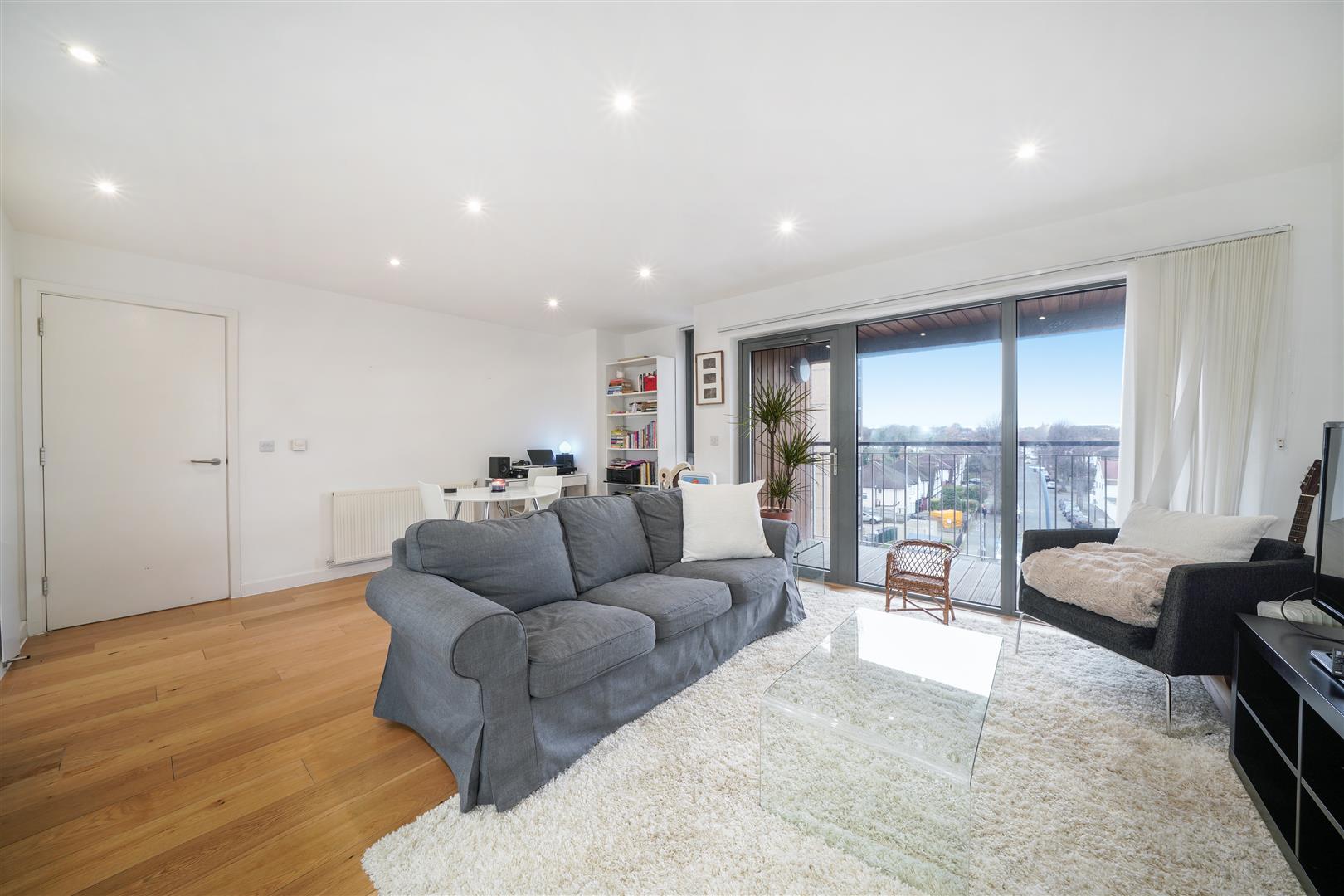 1 bed apartment for sale in Bromley Road 3