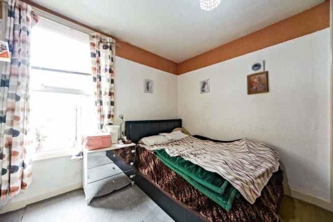 2 bed flat for sale in Davenport Road, London  - Property Image 6