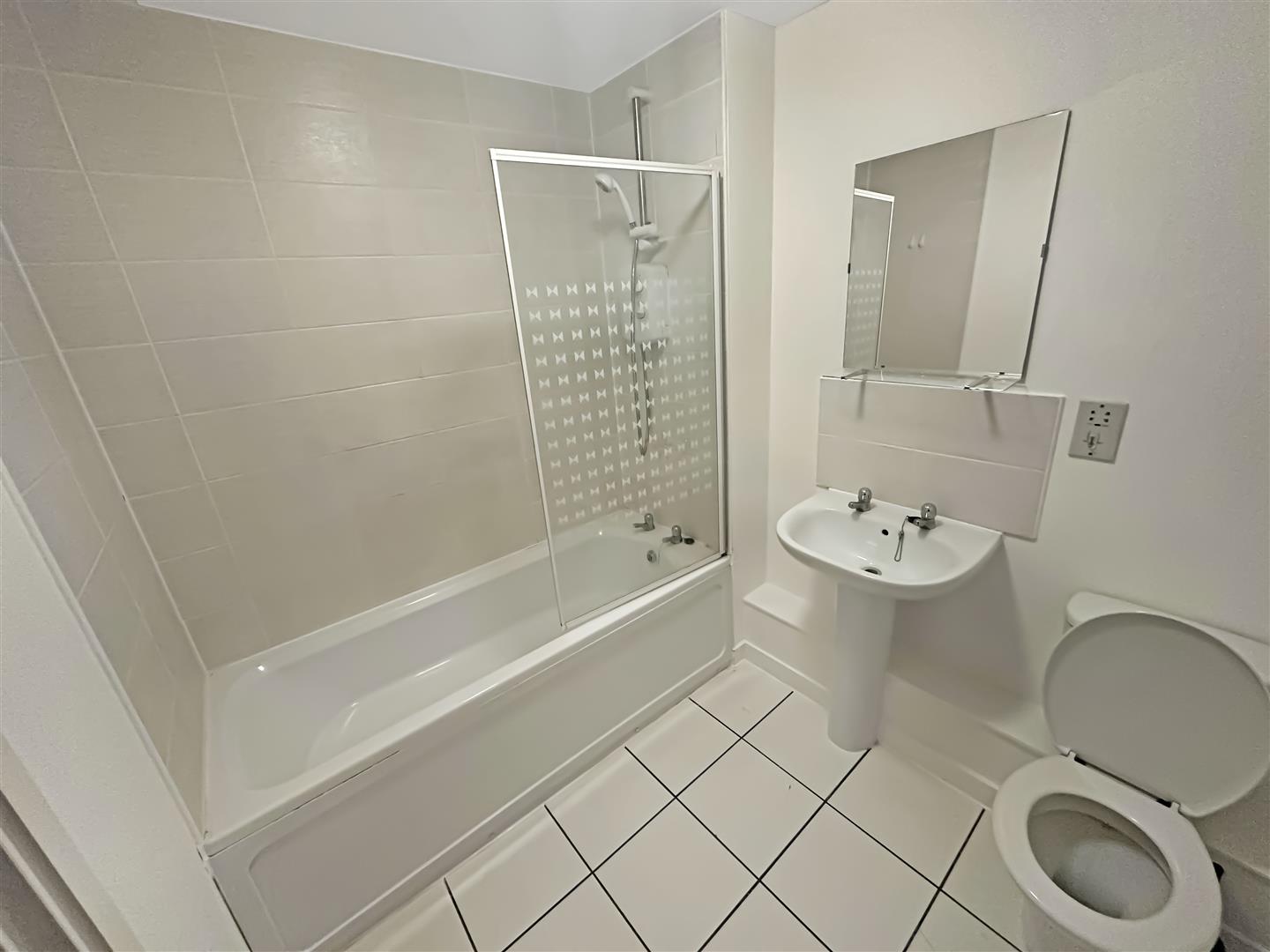 2 bed apartment to rent in Lewisham High Street, London  - Property Image 7