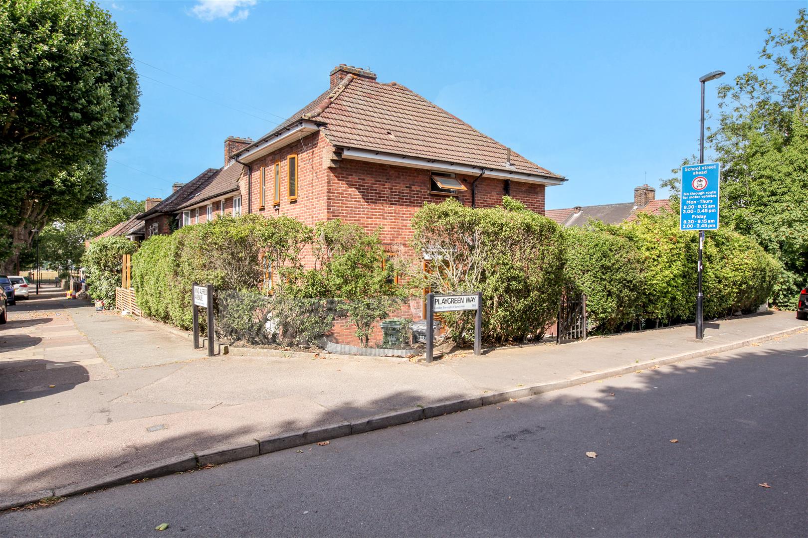 3 bed end of terrace house for sale in King Alfred Avenue, London  - Property Image 13