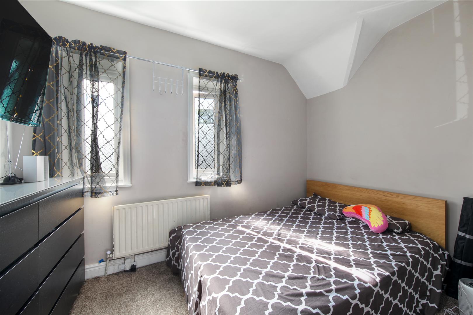 3 bed end of terrace house for sale in King Alfred Avenue, London  - Property Image 15