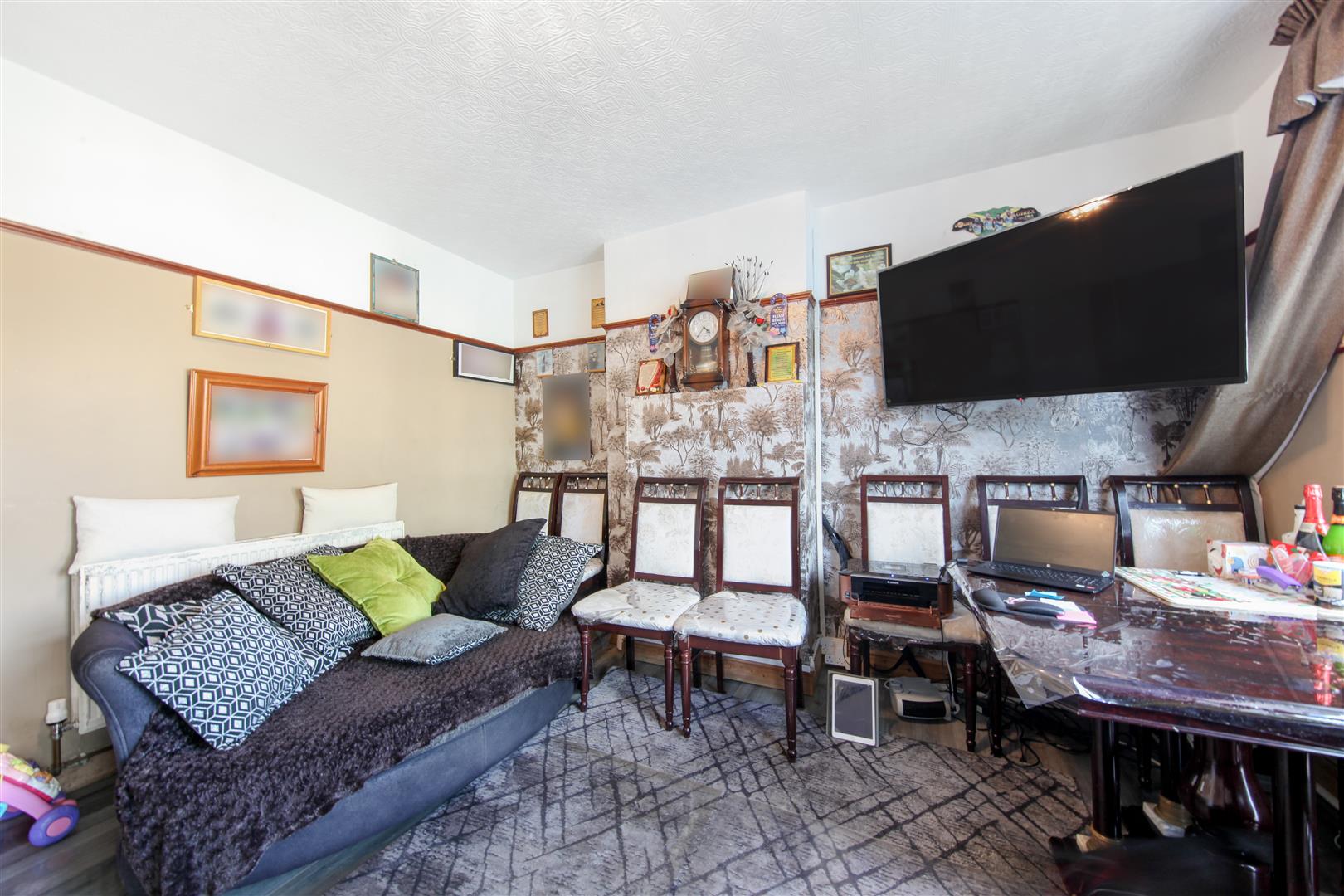 3 bed end of terrace house for sale in King Alfred Avenue, London  - Property Image 4