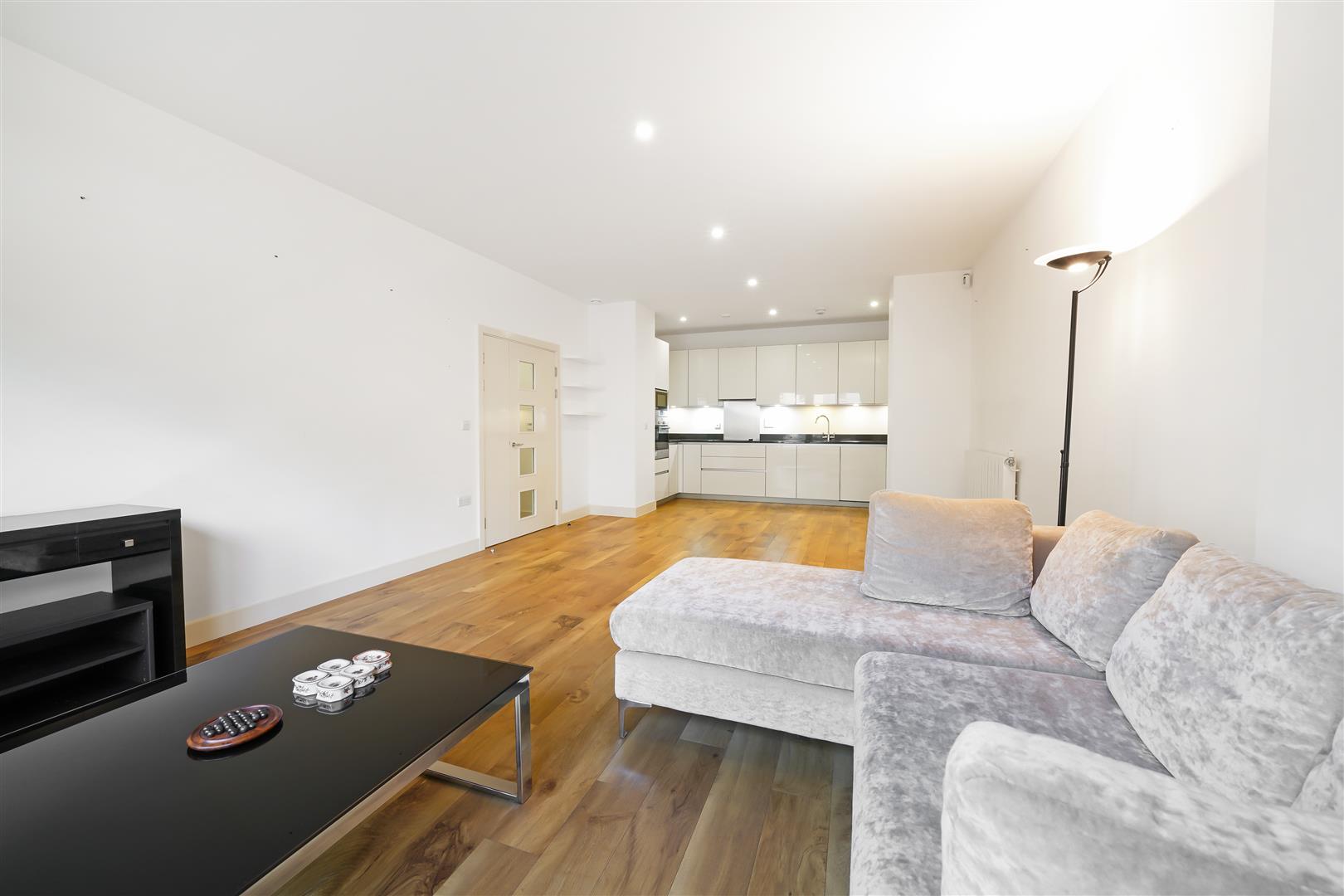 3 bed house for sale in Dowding Drive, London  - Property Image 11