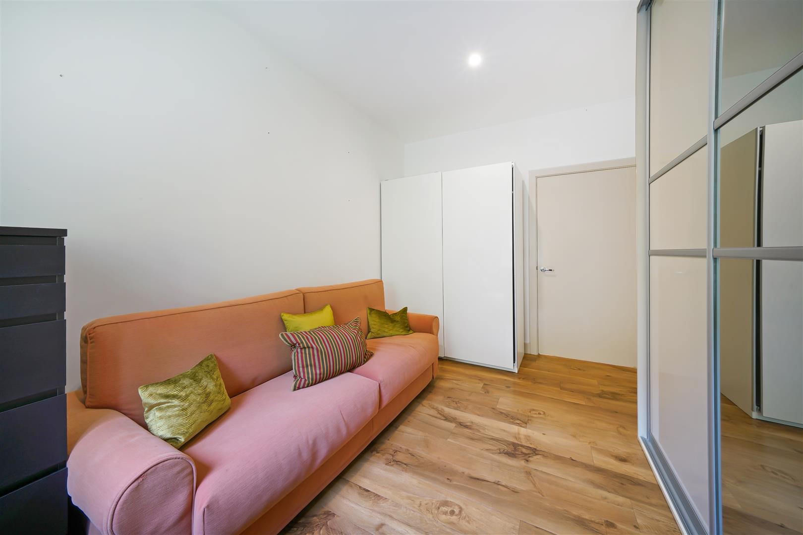 3 bed house for sale in Dowding Drive, London  - Property Image 5