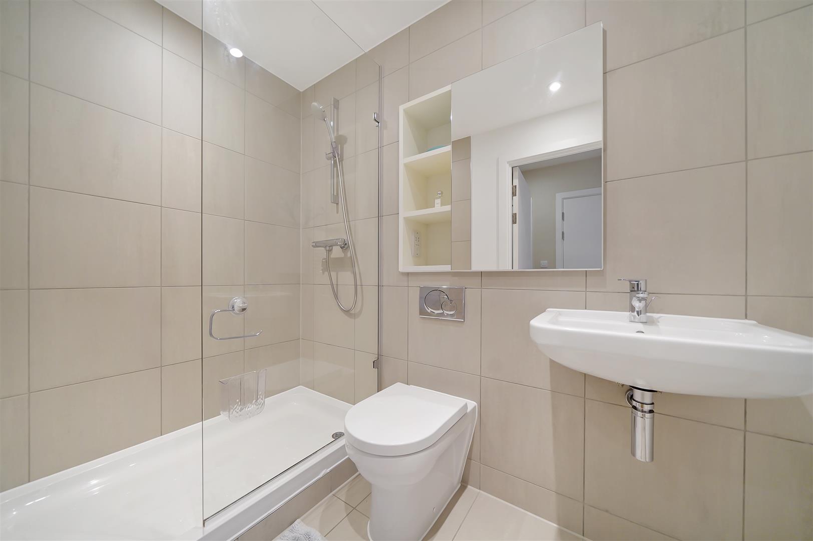 2 bed apartment for sale in Meadowside, London  - Property Image 13