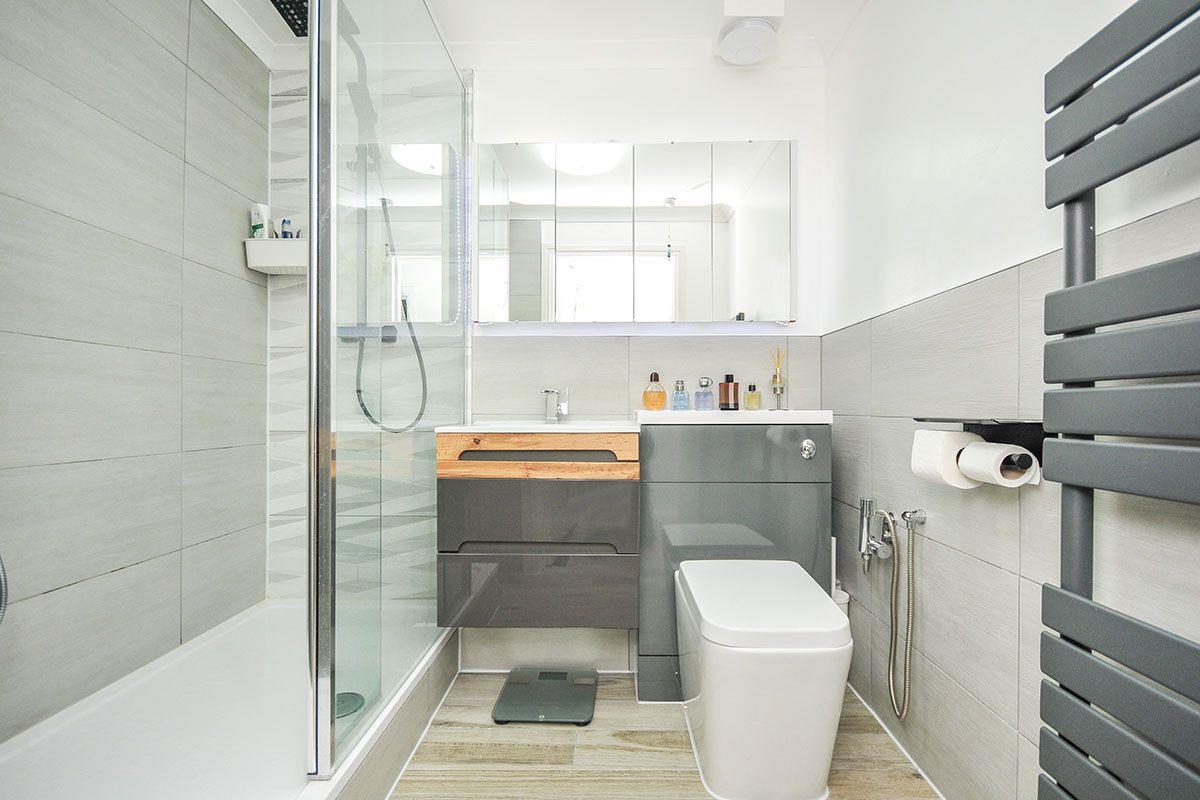 1 bed flat for sale in Chinbrook Road, London  - Property Image 6