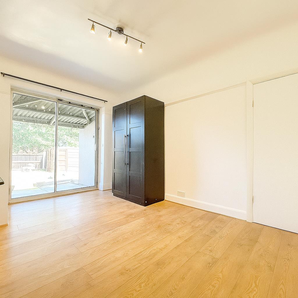 3 bed house to rent in Whitefoot Lane, Bromley  - Property Image 4