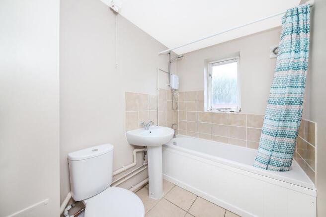 1 bed flat to rent in Armoury Road, London  - Property Image 3