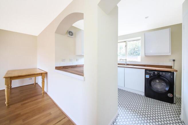 1 bed flat to rent in Armoury Road, London  - Property Image 2
