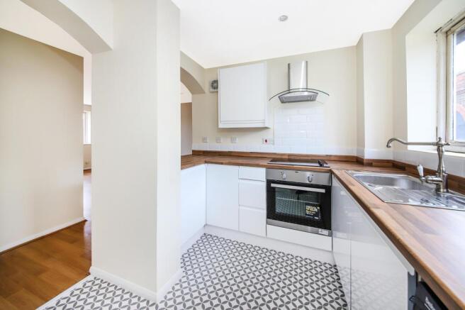 1 bed flat to rent in Armoury Road, London, SE8