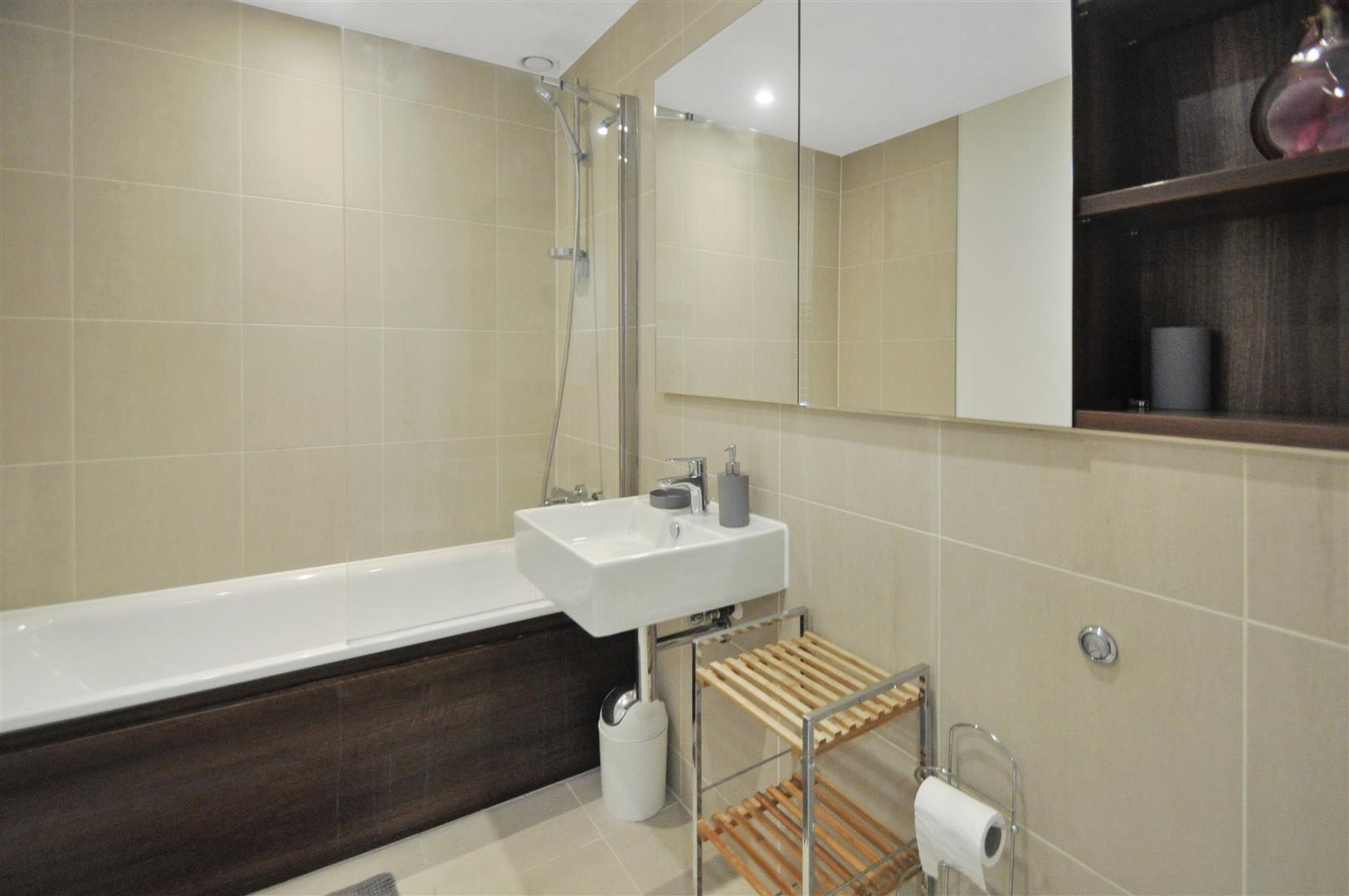 1 bed apartment to rent in Major Draper Street, London  - Property Image 6