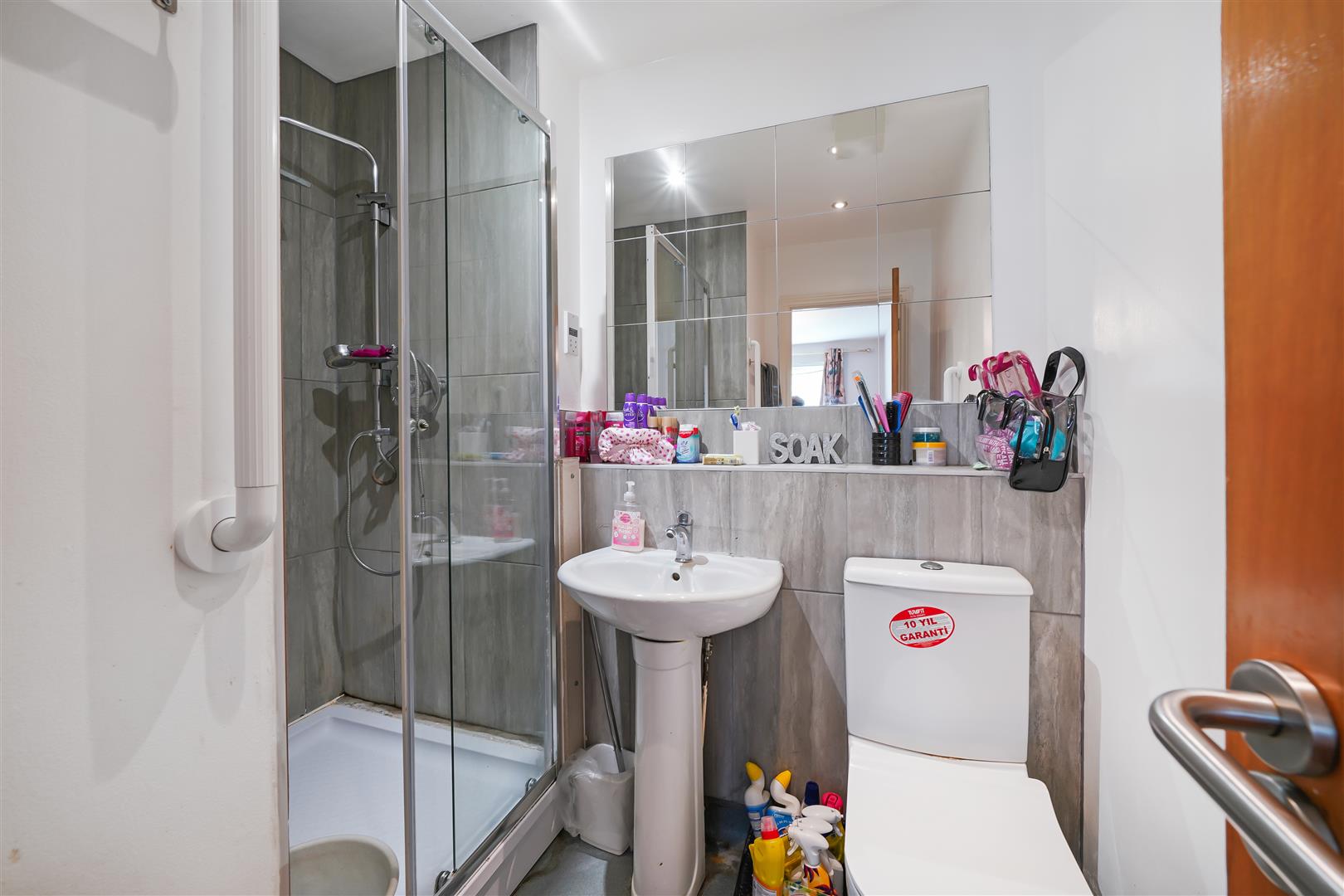 2 bed flat for sale in Bromley Road, London 8