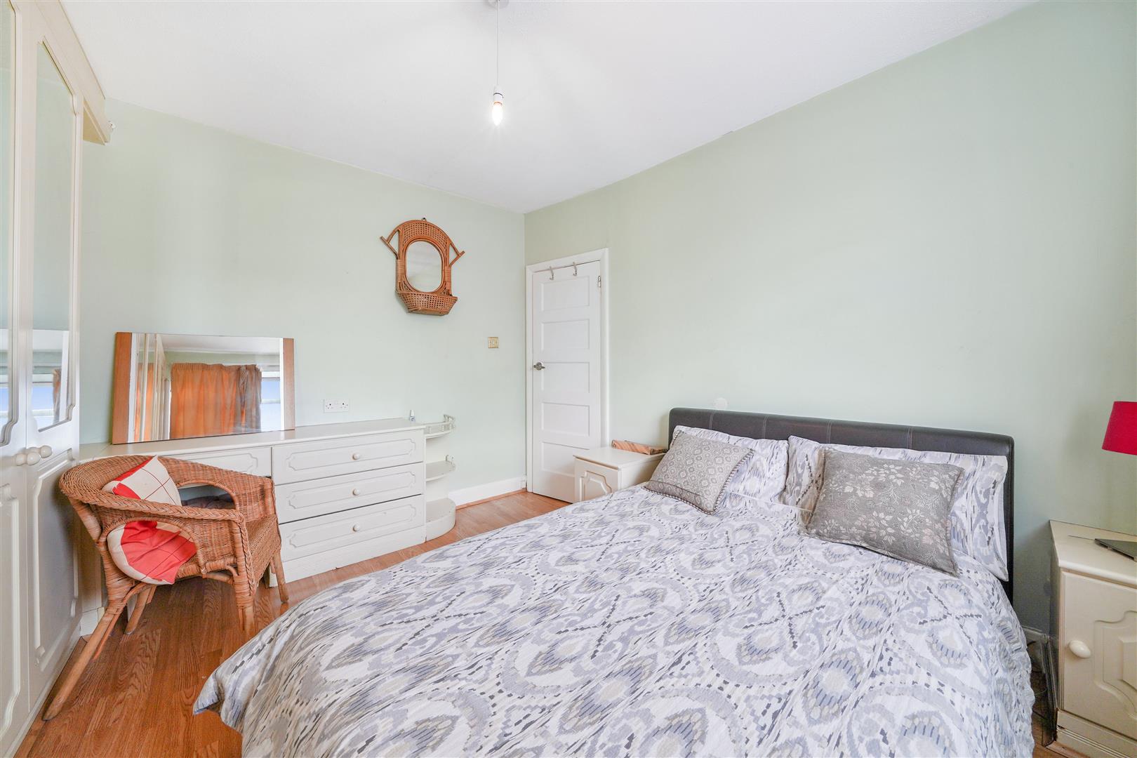 5 bed house for sale in Conisborough Crescent, London  - Property Image 8