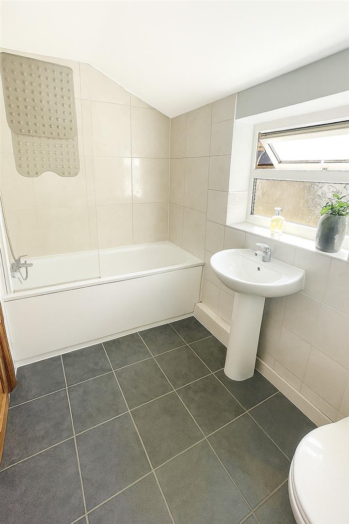 1 bed house share to rent in Crewys Road, London  - Property Image 2