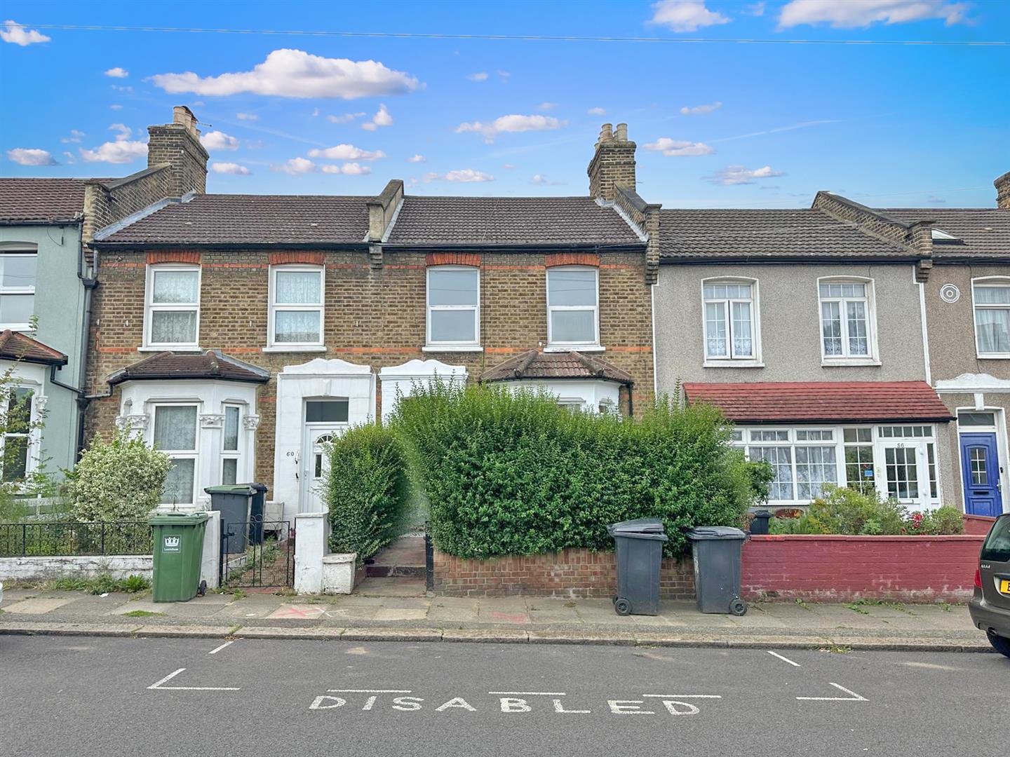 3 bed house to rent in Glenfarg Road, London  - Property Image 1