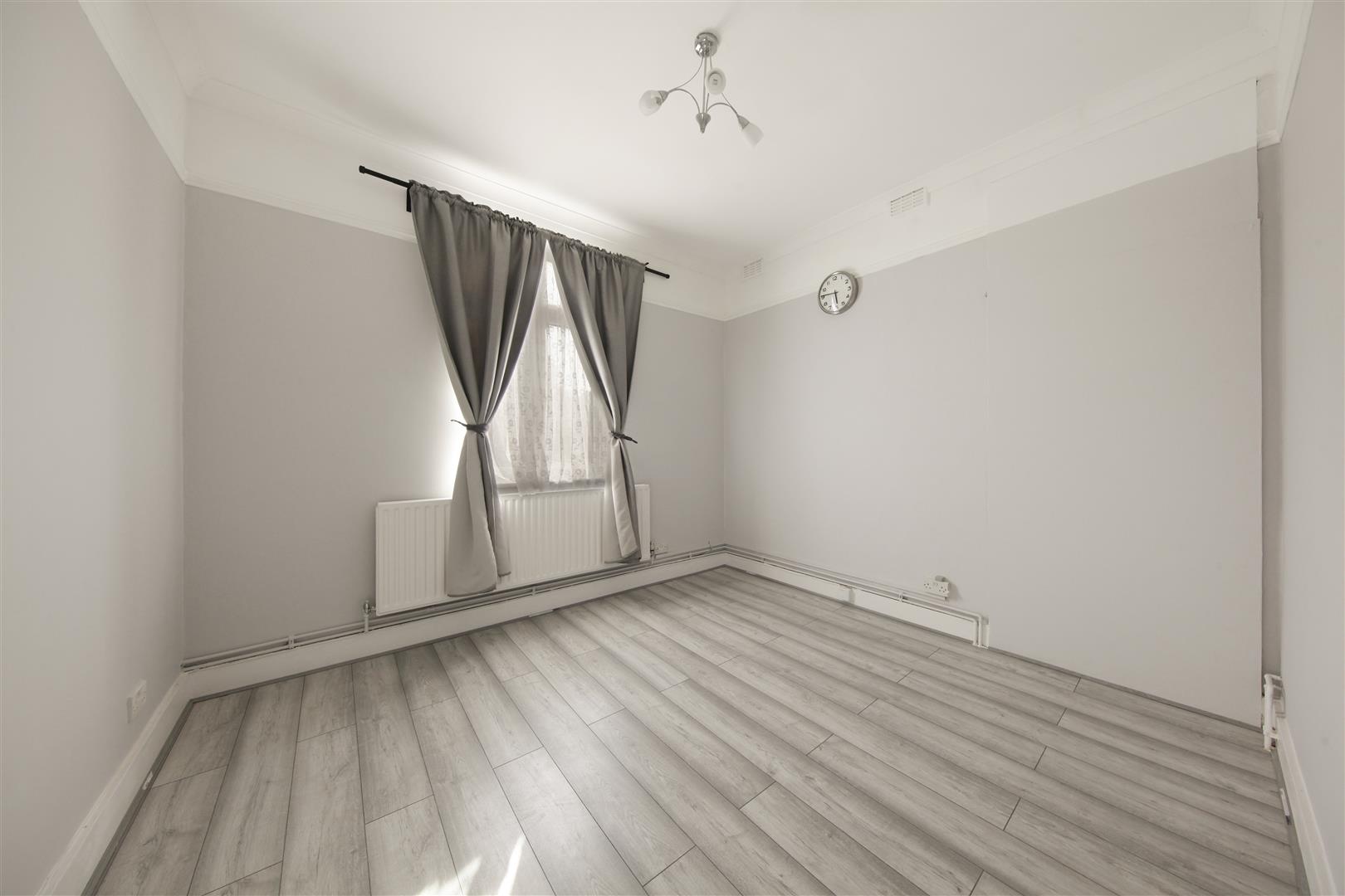 1 bed flat for sale in Bromley Road, London  - Property Image 7