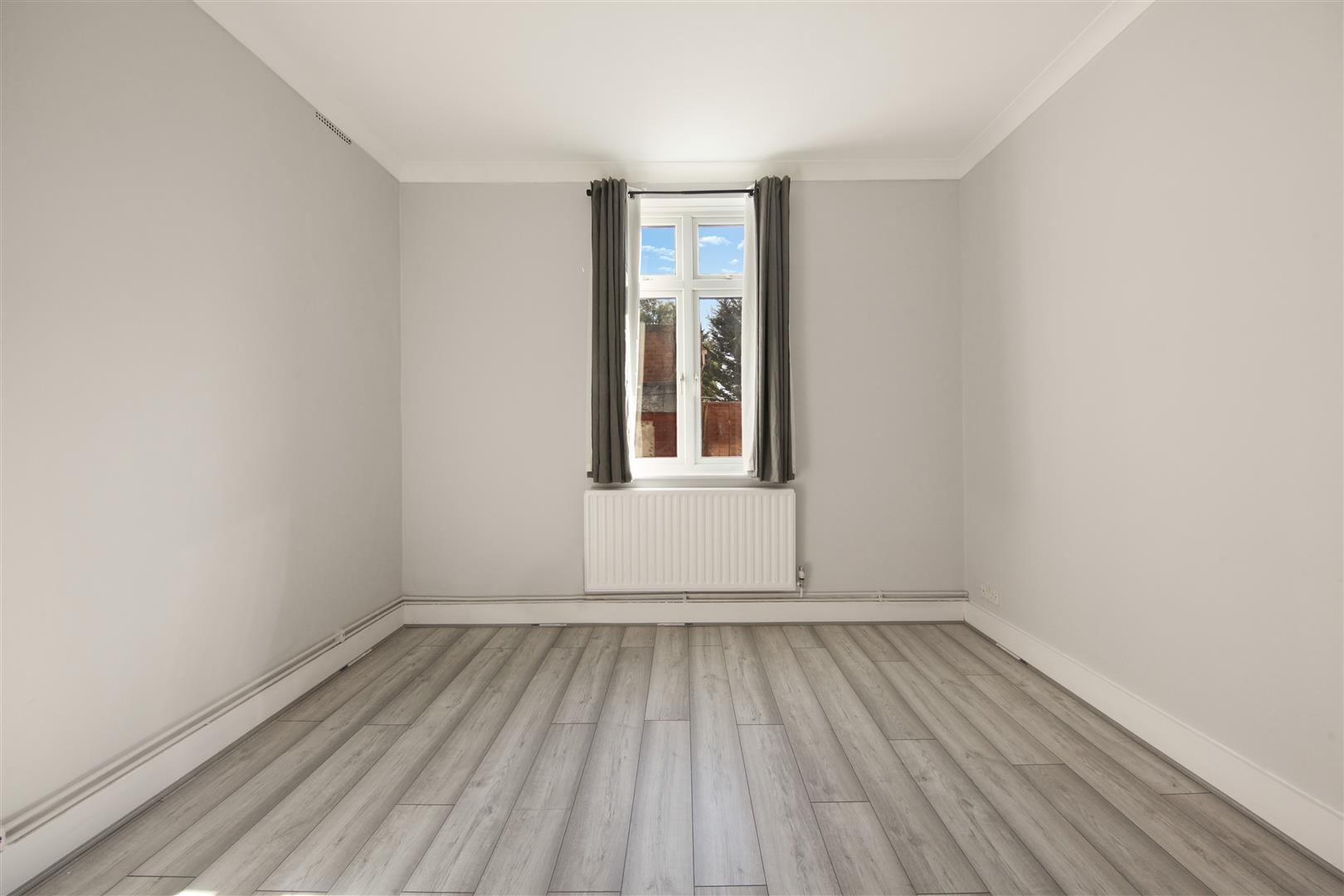 1 bed flat for sale in Bromley Road, London 4