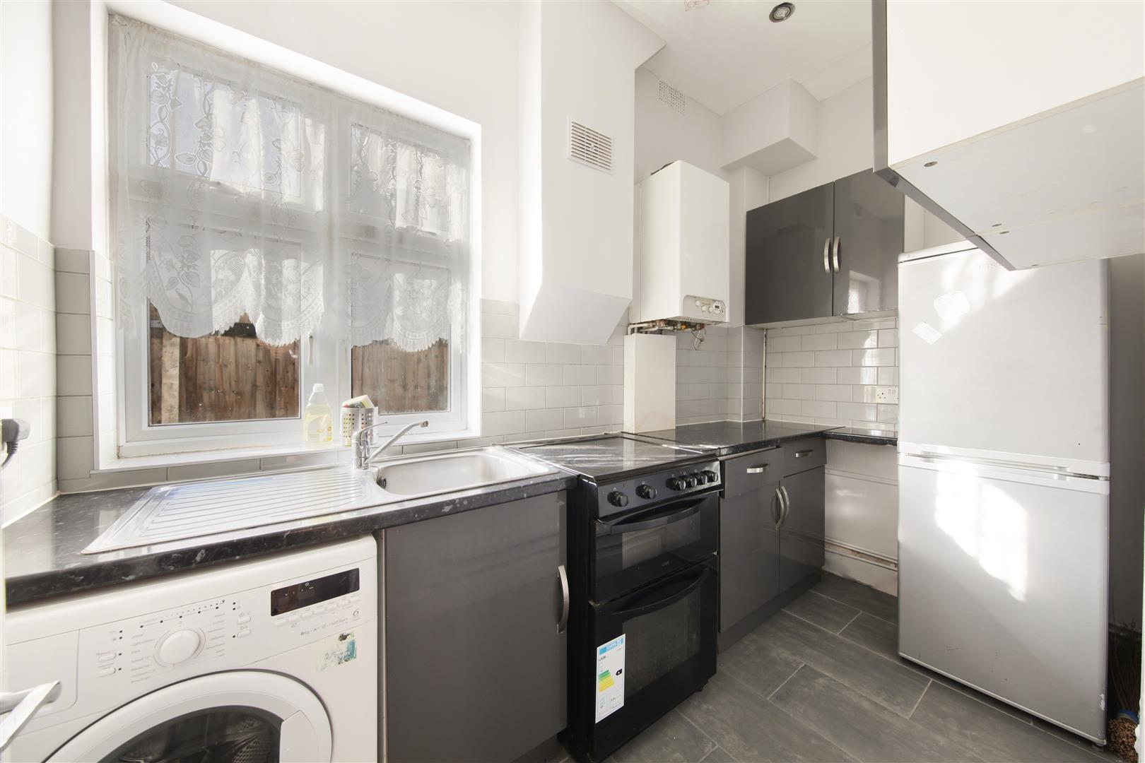 1 bed flat for sale in Bromley Road, London 1