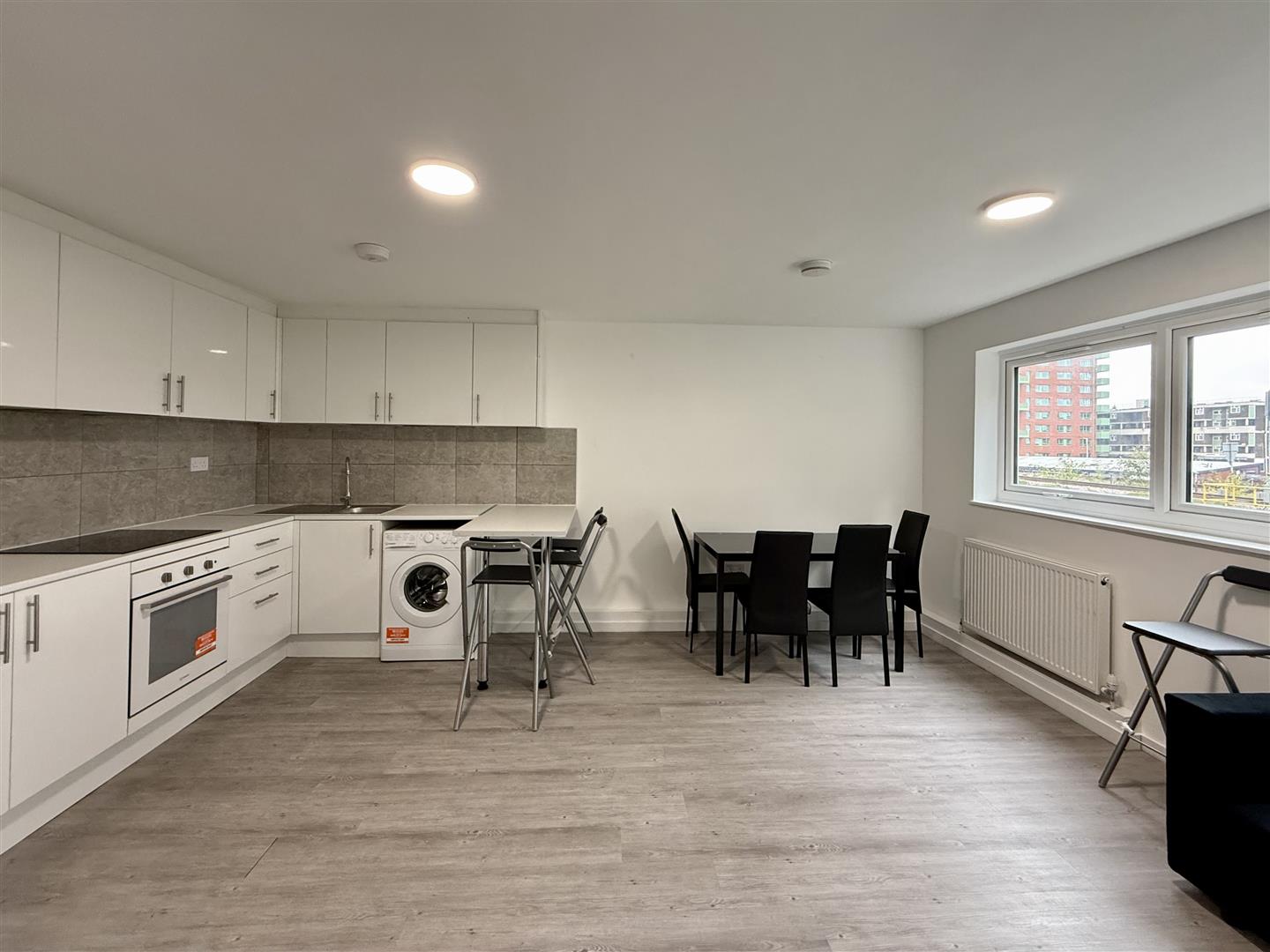 5 bed flat to rent in Sharratt Street, London  - Property Image 2