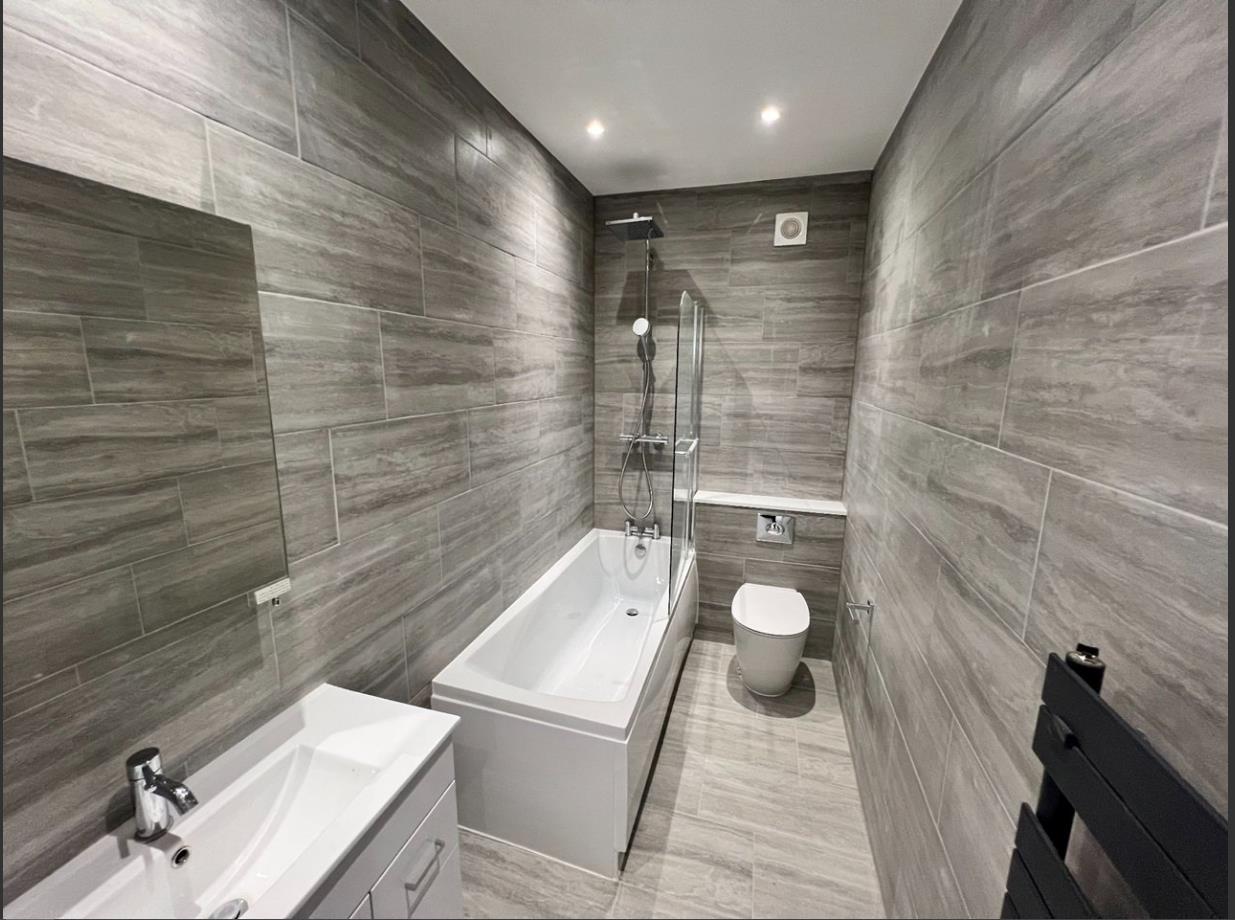 2 bed flat to rent in Southwood Road, Eltham 6