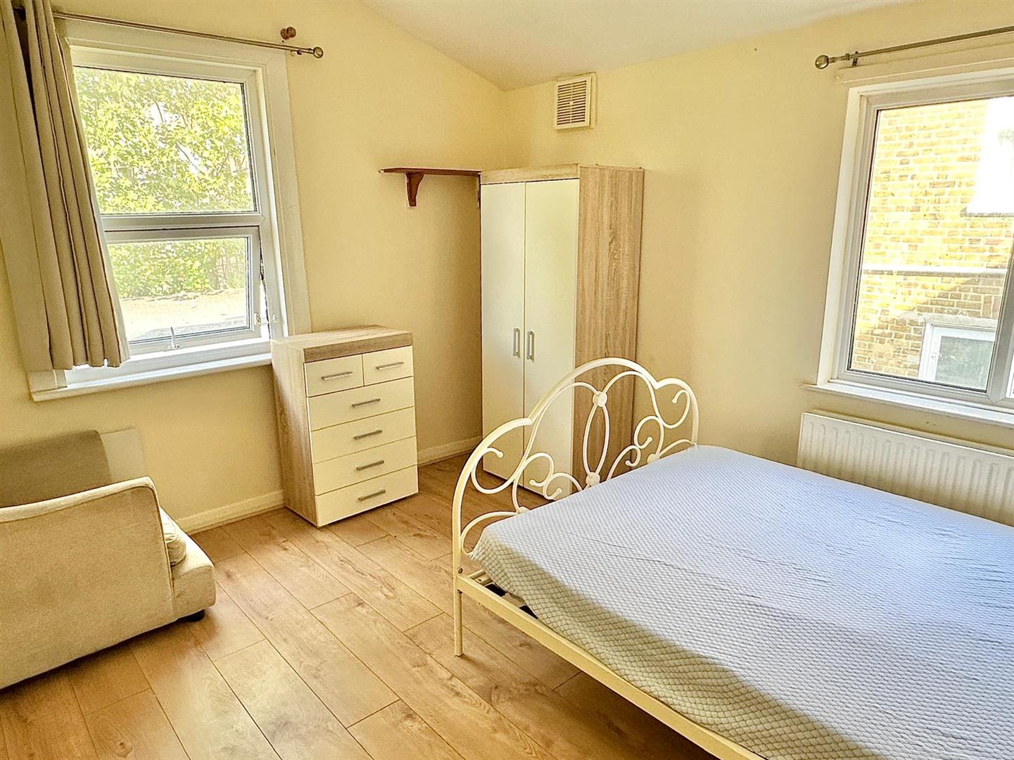 4 bed house to rent in Thornford Road, London  - Property Image 6