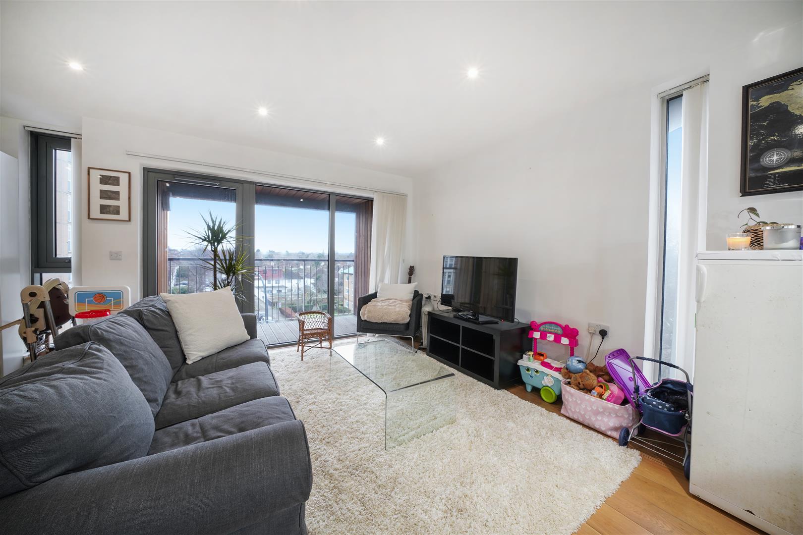 1 bed apartment to rent in Bromley Road, London, SE6