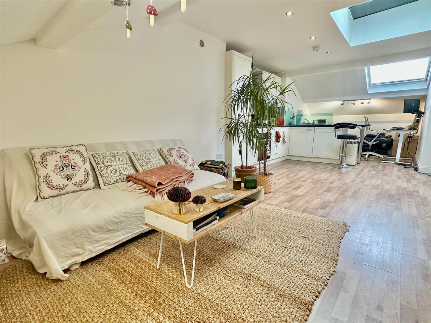 1 bed flat to rent in Marischal Road, London 5