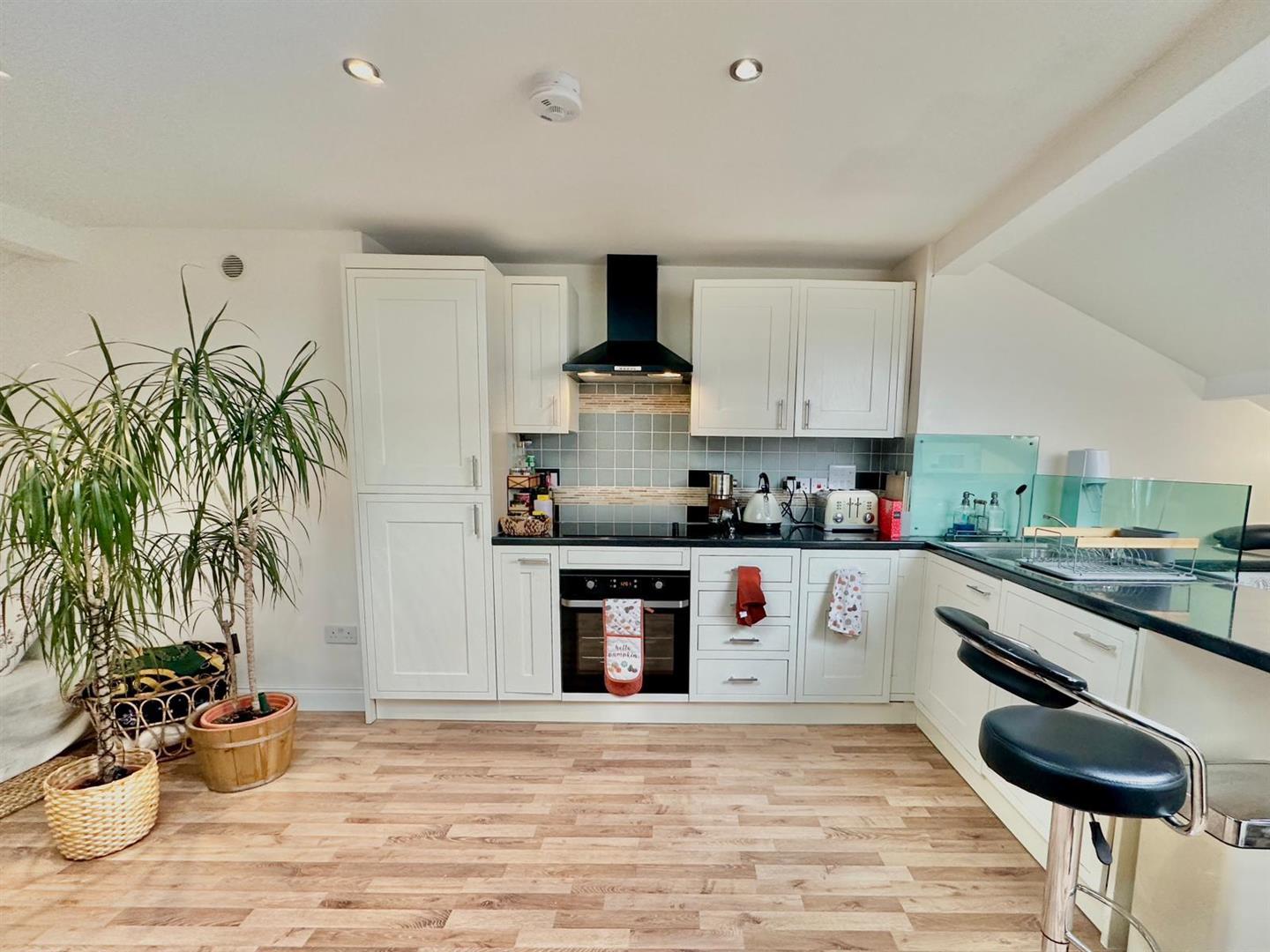 1 bed flat to rent in Marischal Road, London  - Property Image 4