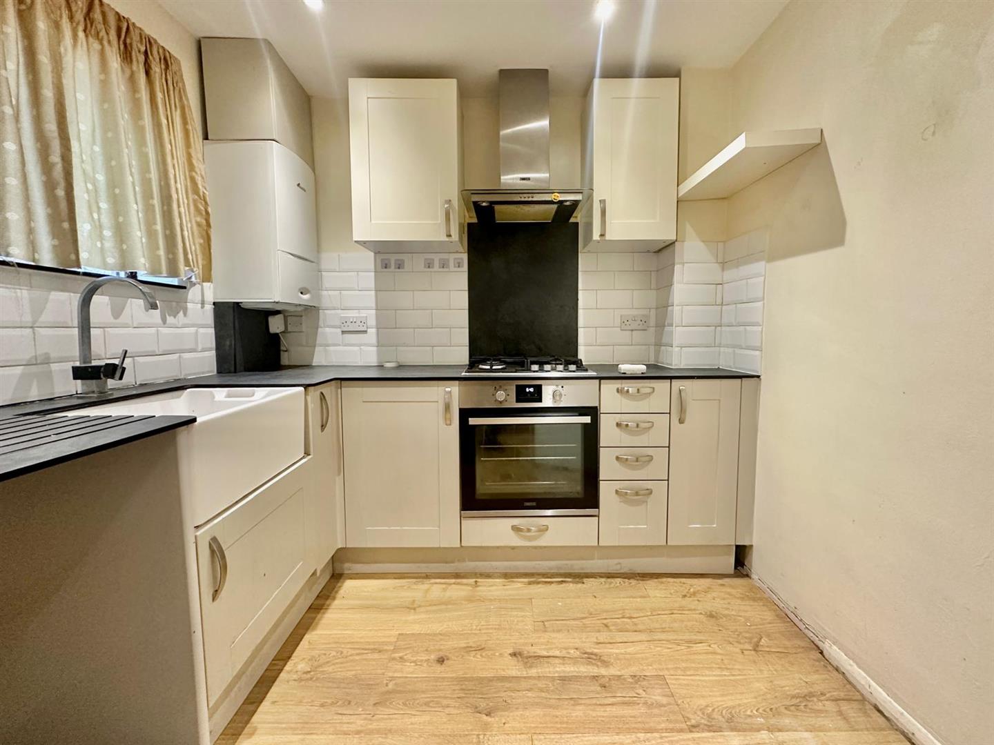 2 bed house to rent in Nickelby Close, London 1