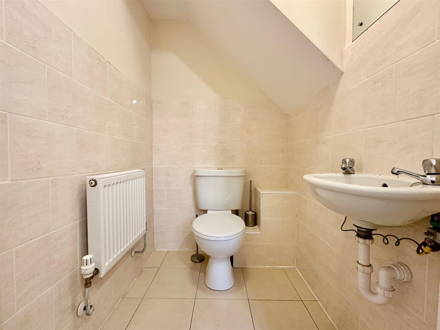 2 bed flat to rent in Deptford Broadway, London  - Property Image 2