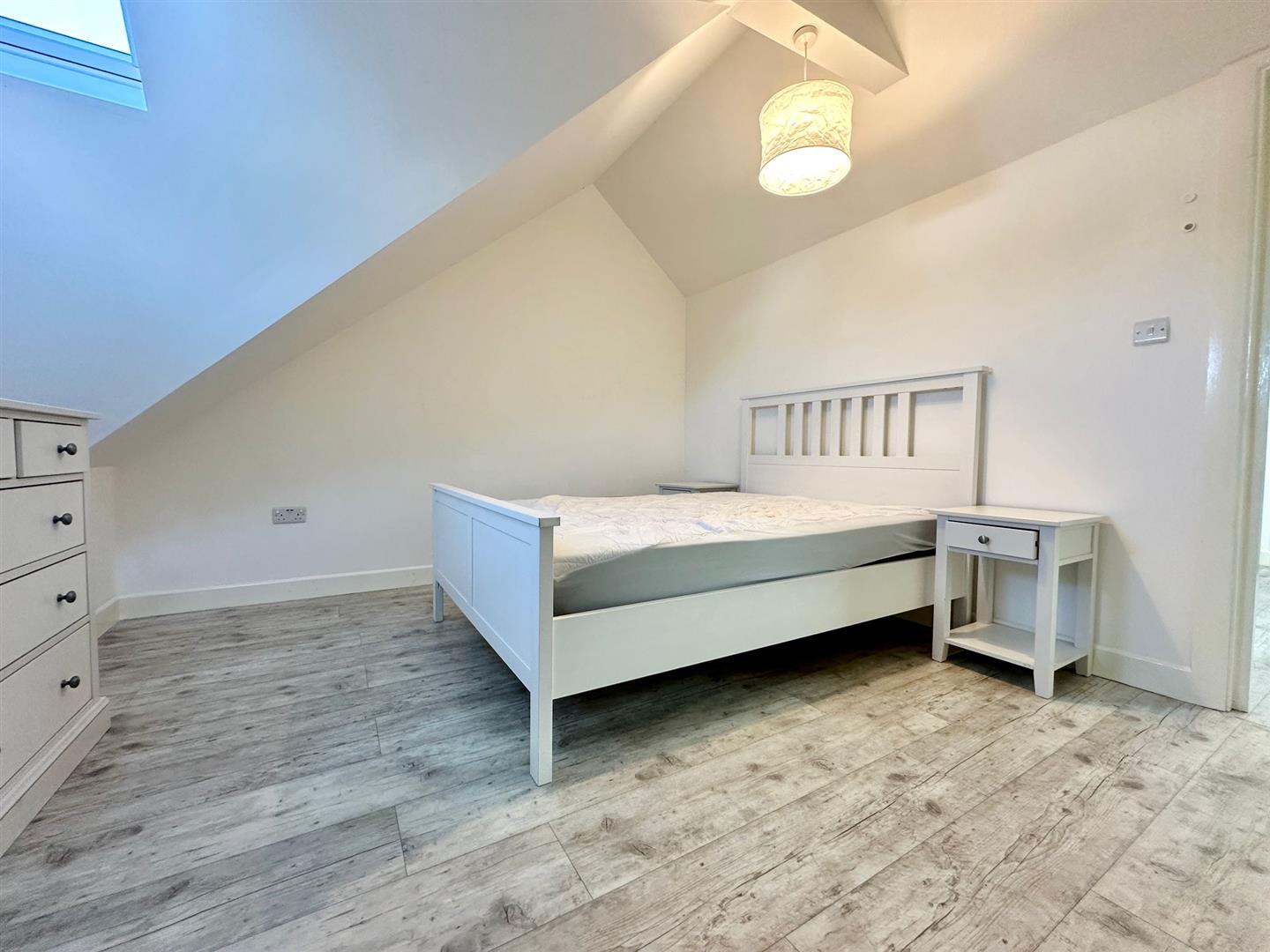 1 bed flat to rent in Woolwich Road, London  - Property Image 2