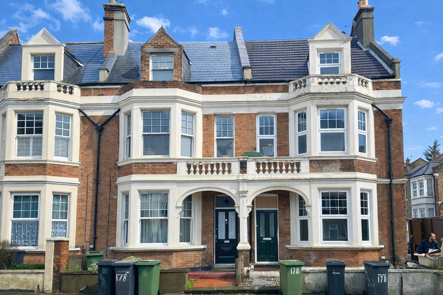 6 bed house to rent in Lee High Road, London, SE13