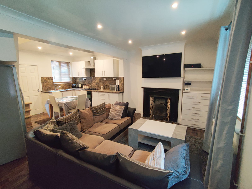 1 bed terraced house to rent in Peacock Street, Norwich 2